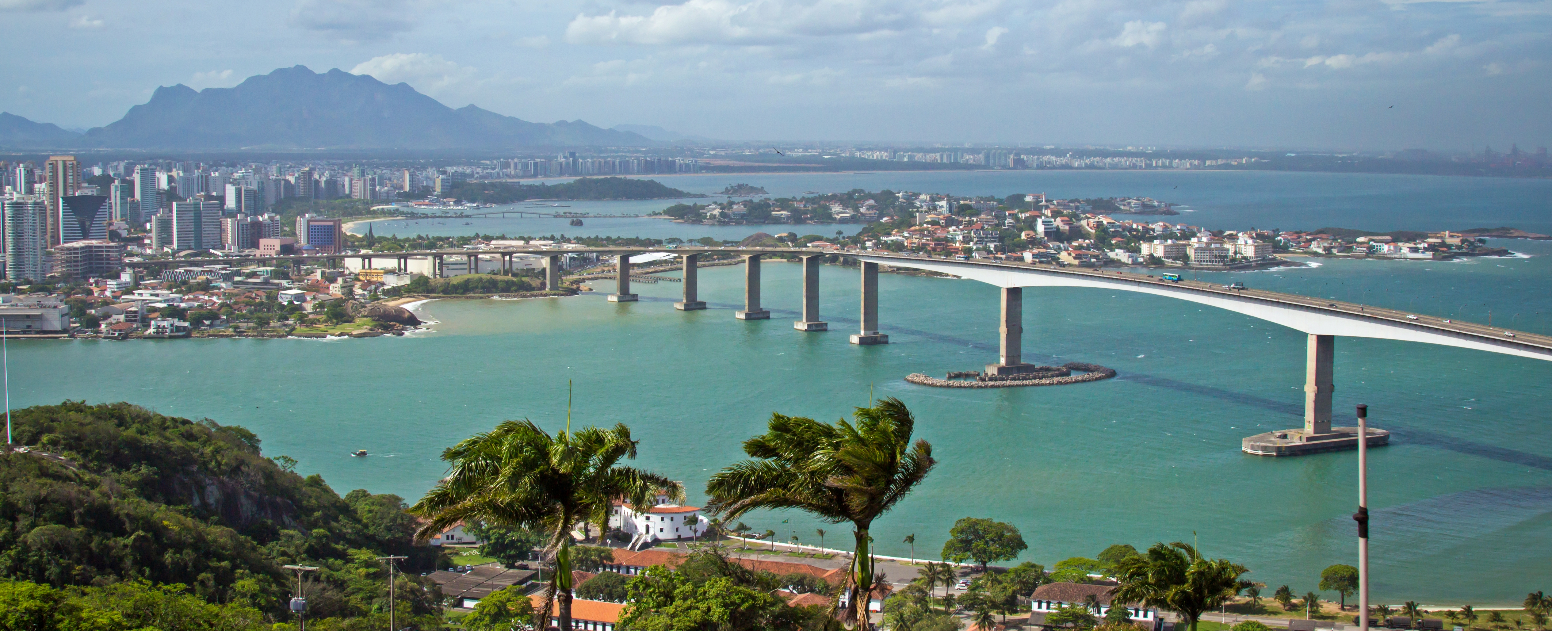 Vista aérea da orla de Vitória, Espírito Santo